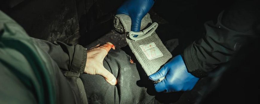 Тактичний компресійний бандаж The Emergency Bandage 4" Tactical Multi-Bandage для великих ран та ампутацій, FCP19 6a1-217 фото